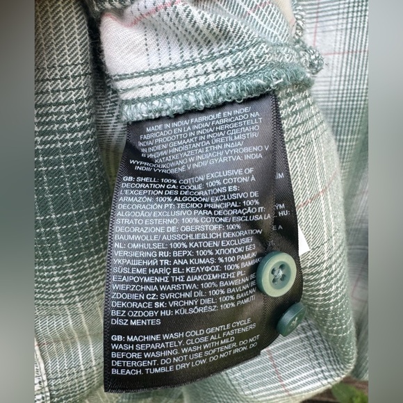 The North Face flannel shirt - Picture 4 of 6